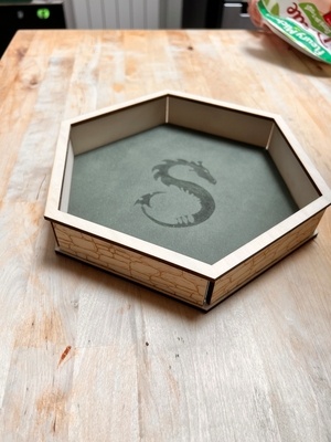 Boite à lancer de dés