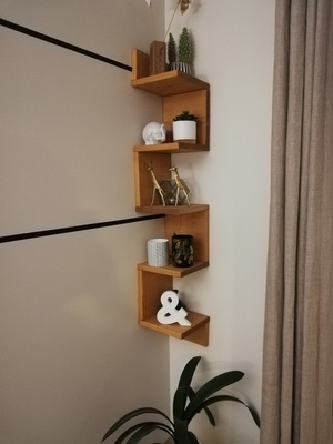 Etagère d'angle