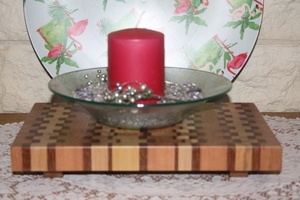 Dessous de plat en bois debout