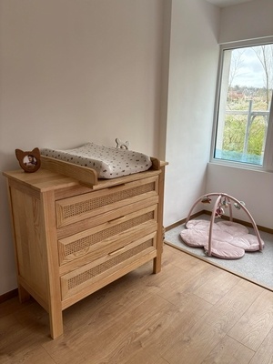 Commode en frêne pour Élise ...