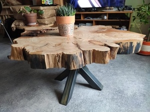 Table basse en Cyprès