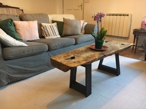 Table de salon sans prétention