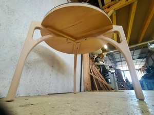 Table basse en hêtre.