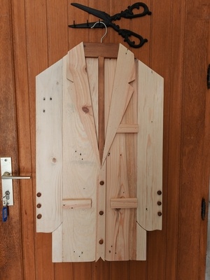 Veste et chemise en bois de palette