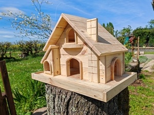 Nichoirs et mangeoires en bois de palette