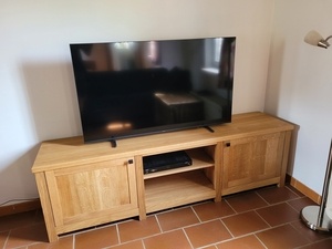 Meuble TV en chêne massif