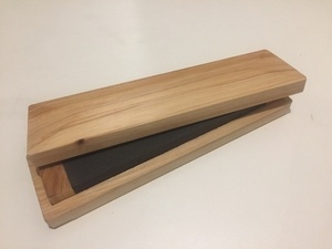 Boite pour pierre à affûter