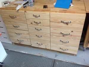 Meuble fixe d atelier