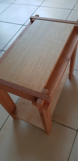 Tablette repose télécommande