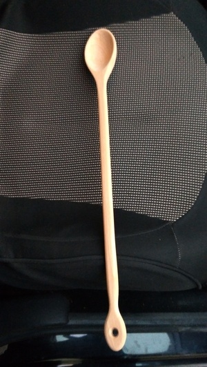 Cuillère en bois creuse