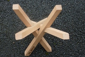 Pietement 4 arêtiers droits croisés base rectangulaire