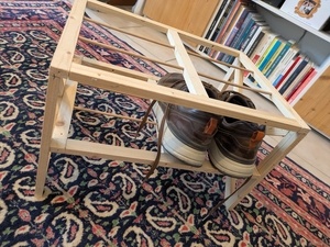 Petit meuble à chaussure en pin