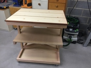 Desserte pour l'atelier - version copain des copeaux