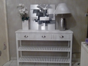 Console trois tiroirs