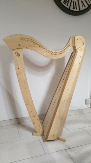 Harpe celtique 34 cordes