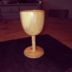 Verre à pied en buis