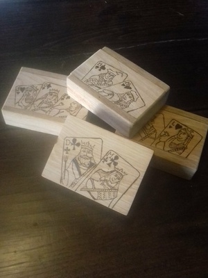 Petites boîtes pour jeu de cartes