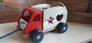 Camion trieur de forme