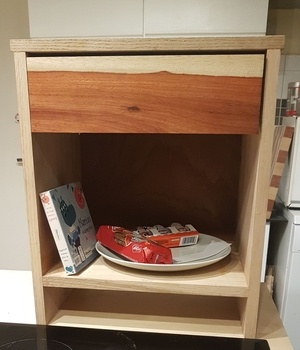 Table de nuit pour ma filleule