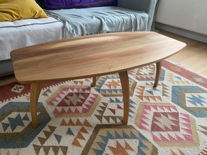 Table de salon en noyer