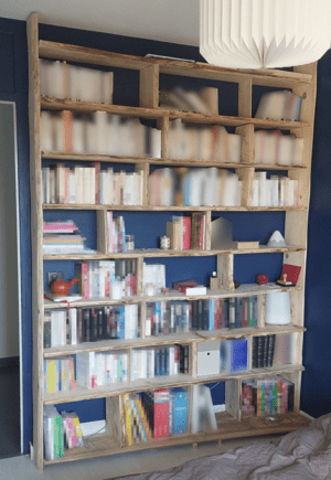 Bibliothèque en épicéa