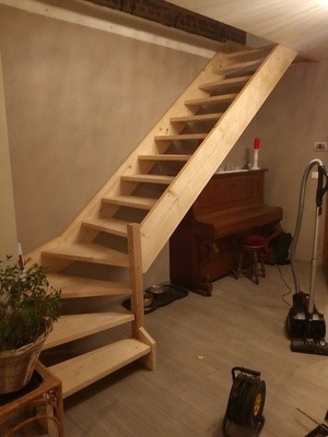 Escalier provisoire à bas coût...