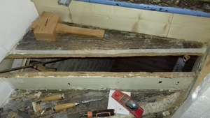 Réalisation d’un nez de marche et comblement d’une contre marche