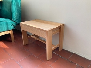 Table de chevet, cèdre du liban