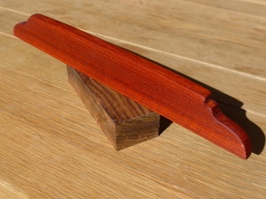 Règle, simplement droite