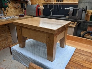 Petit banc marche-pied "IKEA"