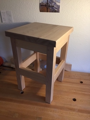 Tabouret en hêtre