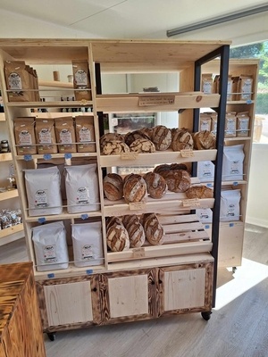 Présentoir à pains et farines