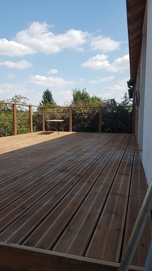 Terrasse sur pilotis