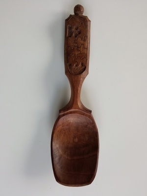 1ère cuillère de 2023 : Cuillère en noyer cuite au four.