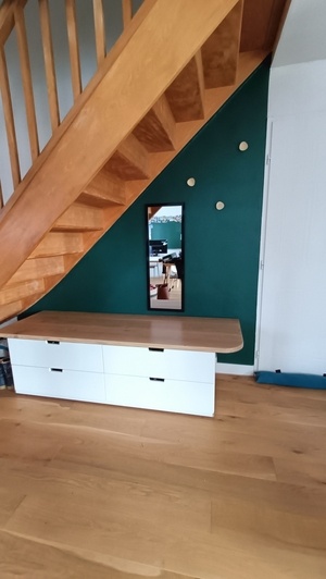 Meuble d'entrée sous escalier