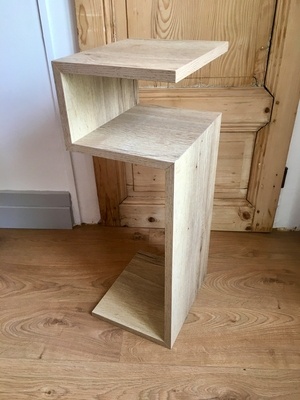 Table de chevet /Assise