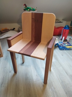 Une chaise de bureau pour enfant