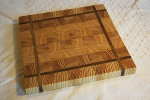 Plateau à fromage en bois de bout, 3 essences