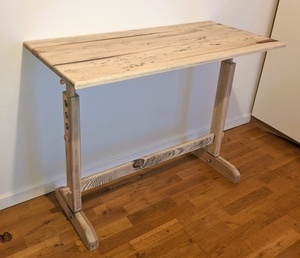 Bureau d'enfant assis/debout inclinable