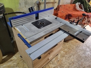 Défonceuse sous table