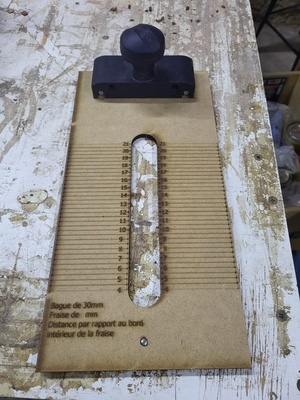 Compas rapide et précis pour défonçeuse OF1400 (de 4cm à 36cm de rayon)