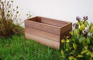 Jardinière en peuplier rétifié