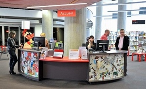 Bornes d acceuils de la bibliothèque meriadeck à bordeaux