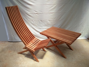 Cette chaise méritait une table.