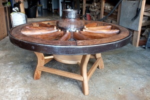Table roue de char