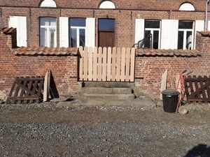 Petit portails en meranti