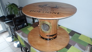 Table basse touret avec gravure