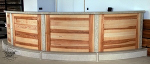 Bar courbe pierre taillées et bois cintré