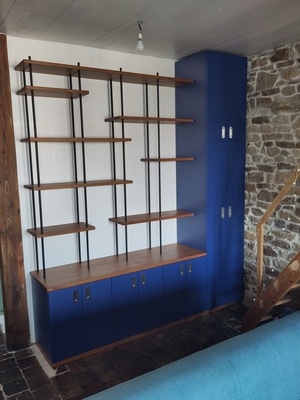 Bibliothèque bois-métal contemporaine