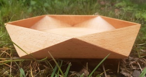 Plateaux facettés en hêtre